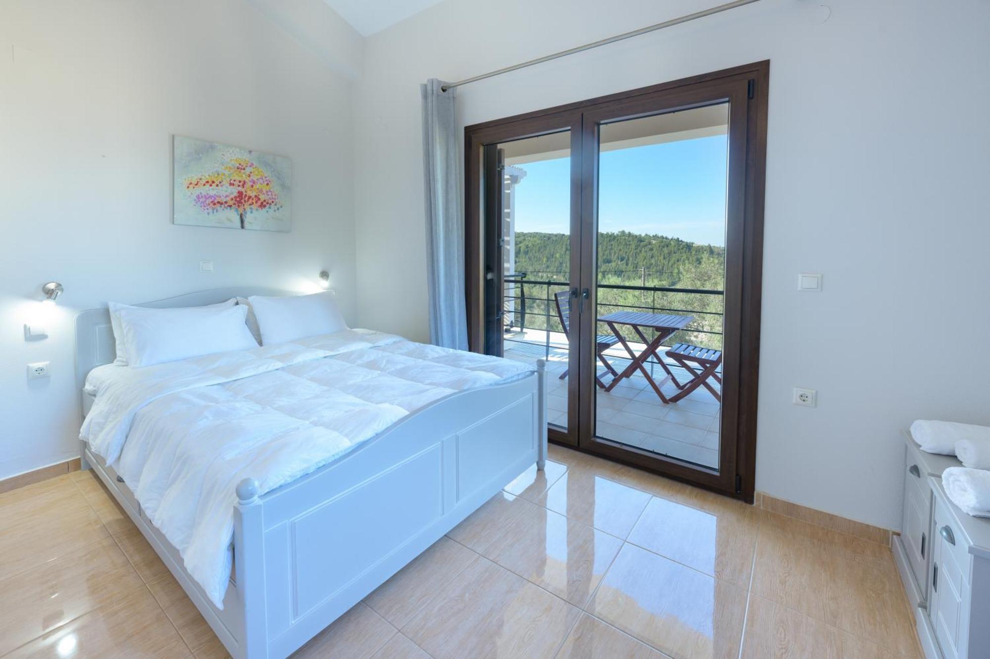 Villa Bougarini Haven Family Villa Rock Pool Oasis Ieromonachos ภายนอก รูปภาพ