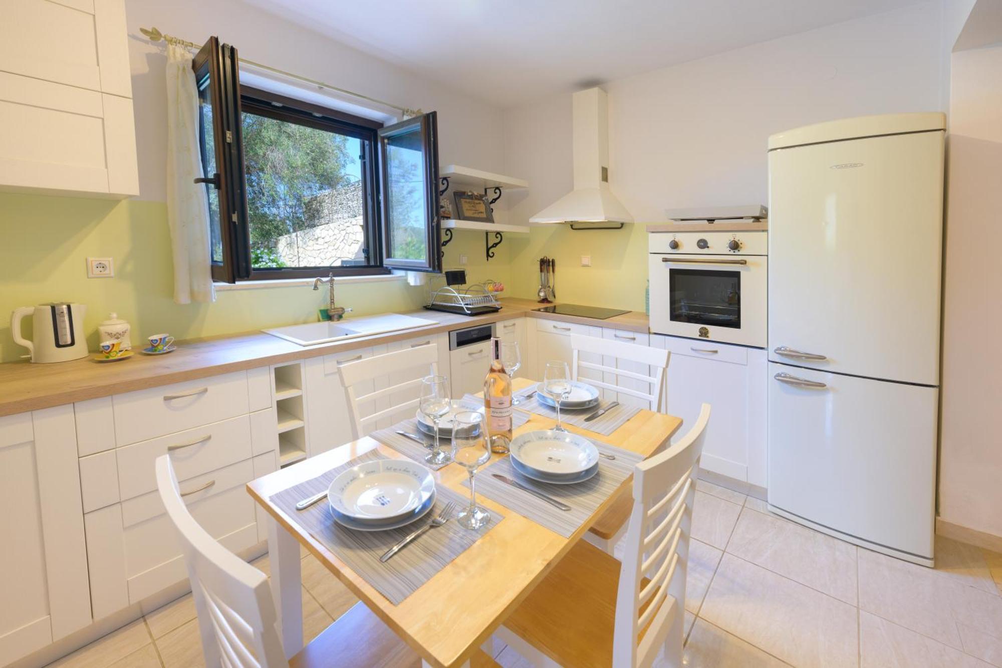 Villa Bougarini Haven Family Villa Rock Pool Oasis Ieromonachos ภายนอก รูปภาพ